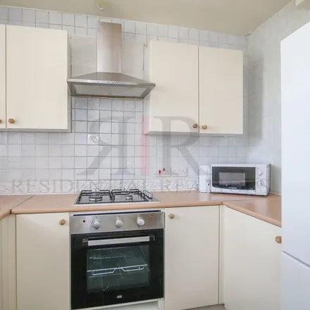 Image 3 - Park Heights, Robsart Street, Stockwell Park, London, SW9 0BF, United Kingdom - Apartment for rent