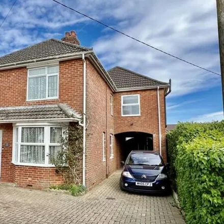 Buy this 5 bed house on Hiltom Road in Poulner, BH24 1PW