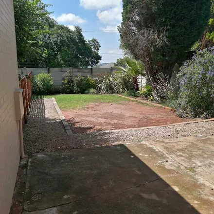 Rent this 2 bed apartment on Andries Bruyn Street in Horison, Roodepoort