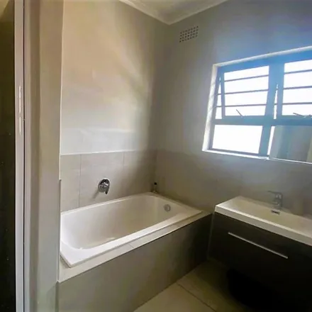 Rent this 1 bed apartment on Glaudina Drive in Parow-Oos, Parow