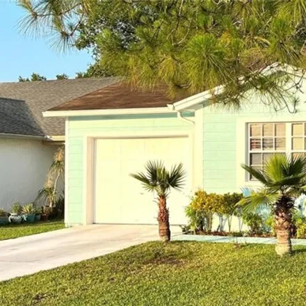 Buy this 2 bed house on 1378 Bramblewood Dr in Lakeland, Florida