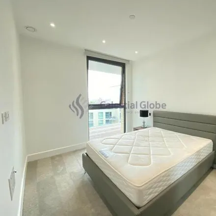 Image 7 - Neroli House, Piazza Walk, London, E1 8FU, United Kingdom - Apartment for rent