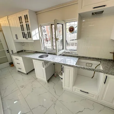 Rent this 3 bed apartment on Çimentepe Sokağı in 34245 Gaziosmanpaşa, Turkey