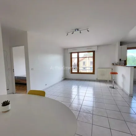 Rent this 2 bed apartment on 4 Avenue Émile in 95160 Montmorency, France