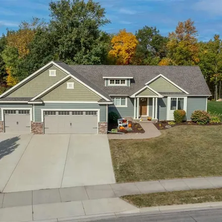 Buy this 4 bed house on 39 Newcastle Court in North Mankato, MN 56003