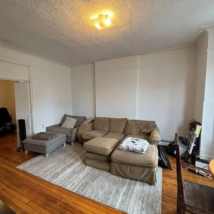 Rent this 3 bed apartment on 931 Park Avenue in Hoboken, NJ 07030