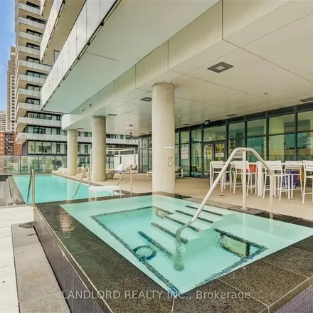 Image 7 - 195 Roehampton Avenue, Old Toronto, ON M4P 1R5, Canada - Apartment for rent