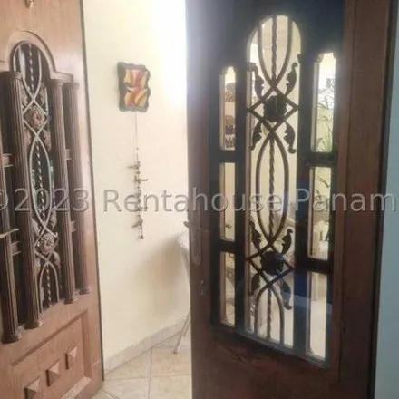 Buy this 3 bed house on Bordados & Diseños in Calle 71 Oeste, Bethania