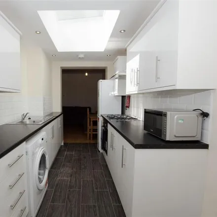 Rent this 5 bed house on 47 Selly Hill Road in Selly Oak, B29 7DL