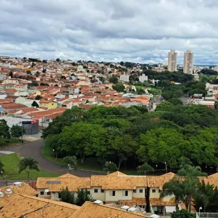 Rent this 2 bed apartment on Instituto de Educação e Cultura Educativa in Rua Aristides de Santi 11, Portal do Sol