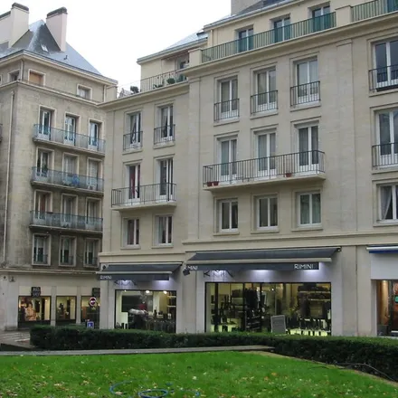 Rent this 4 bed apartment on 2 Rue aux Ours in 76000 Rouen, France