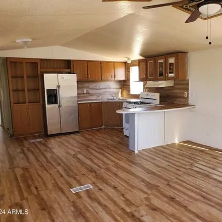 Image 2 - 1492 North Houck Street, Casa Grande, AZ 85122, USA - Apartment for sale