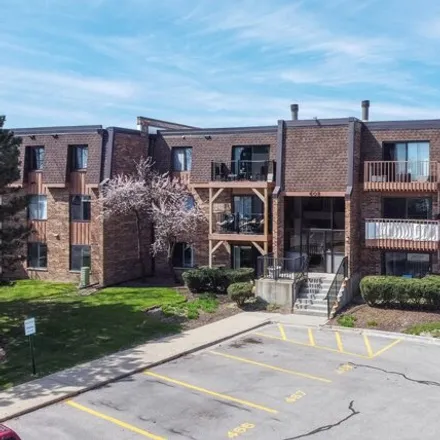 Buy this 1 bed condo on Mullingar Court in Schaumburg, IL 60193