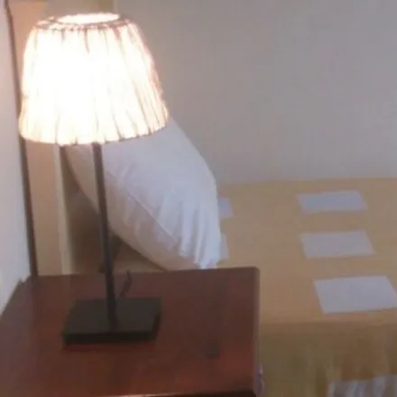Rent this 4 bed room on Carretera de La Fregeneda in 8, 37008 Salamanca