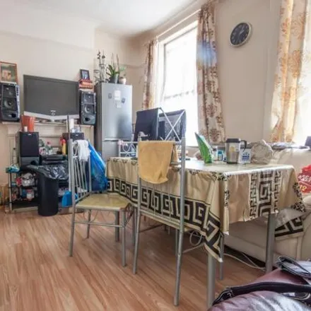 Image 1 - Zing Zing, 13 Kilburn Lane, Kensal Town, London, W10 4AE, United Kingdom - Apartment for sale