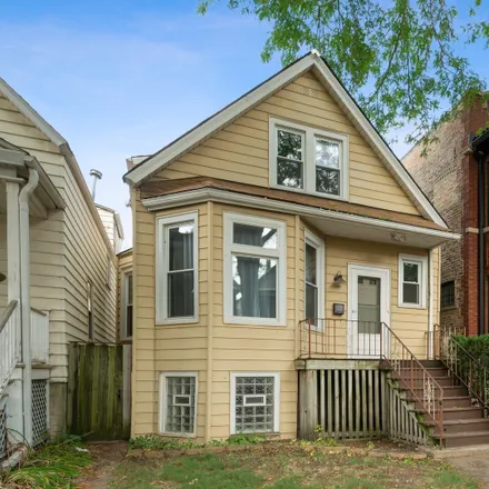 Rent this 4 bed house on 4532 North Claremont Avenue in Chicago, IL 60625