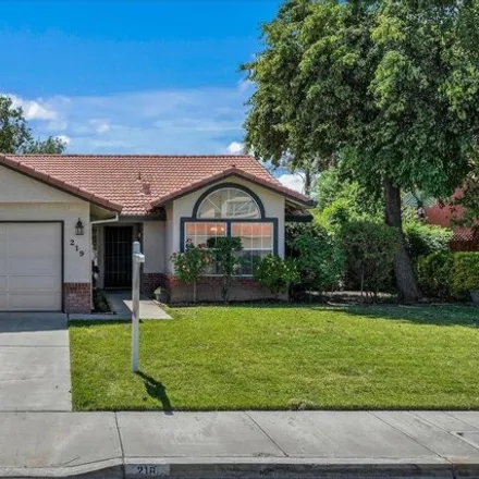 Buy this 3 bed house on 219 Gee Gee Avenue in Los Banos, CA 93635