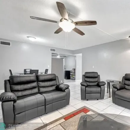 Buy this 2 bed condo on 335 W Laurel Dr Unit 2m in Margate, Florida