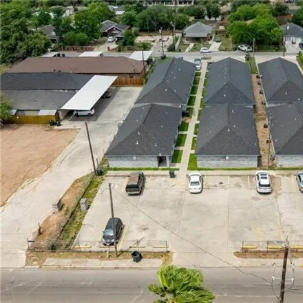 Buy this studio house on 911 N Los Ebanos Rd in Mission, Texas
