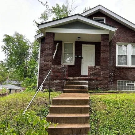 Buy this 2 bed house on 8938 Edna Street in St. Louis, MO 63147