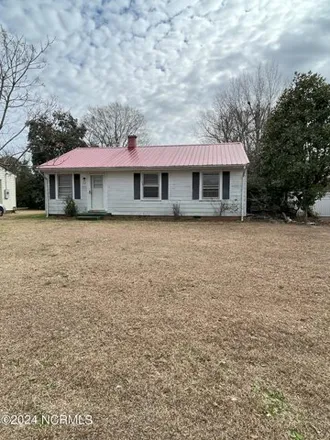 Buy this 3 bed house on 199 Jackson Street in Washington, NC 27889
