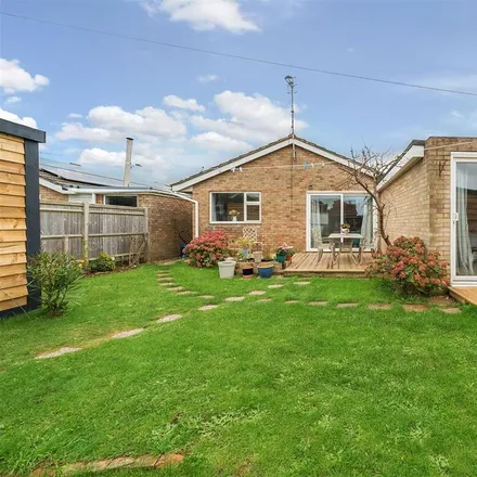Rent this 3 bed house on Subway in Keymer Avenue, Peacehaven
