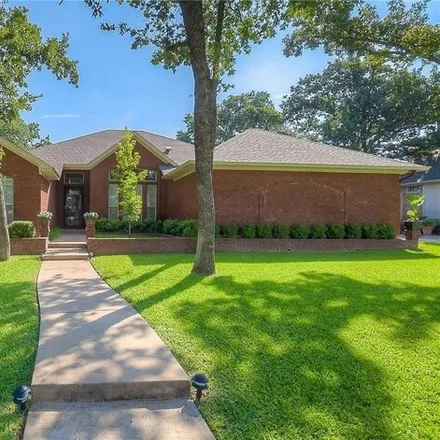 Rent this 3 bed house on 5533 Eagle Rock Road in Arlington, TX 76017