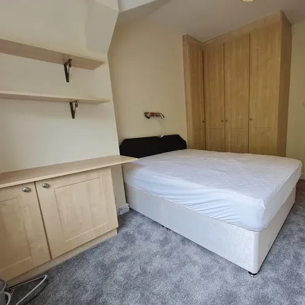 Image 5 - Back Church Lane, Leeds, LS5 3HE, United Kingdom - Apartment for rent