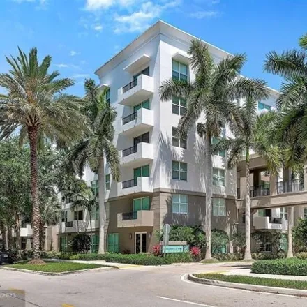 Buy this 1 bed condo on 2325 Northeast 65th Street in Fort Lauderdale, FL 33308