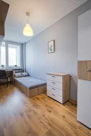 Rent this 5 bed room on Wiliama Szekspira 4 in 01-913 Warsaw, Poland