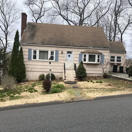 Buy this 3 bed house on 20 Holland Street in Lynnhurst, Saugus