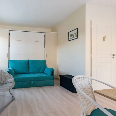 Rent this 1 bed apartment on 17640 Vaux-sur-Mer