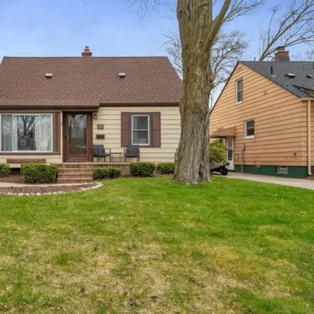 Buy this 3 bed house on 199 Linden Avenue in Royal Oak, MI 48073