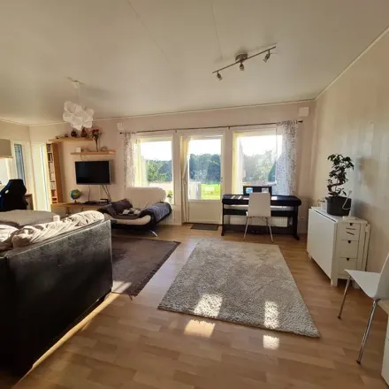 Rent this 6 bed apartment on unnamed road in 442 70 Kärna, Sweden