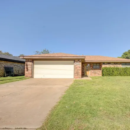 Buy this 4 bed house on 4828 73rd Street in Lubbock, TX 79424