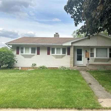 Buy this 3 bed house on 1257 10th Avenue in Rochelle, IL 61068