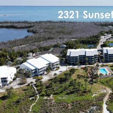 Image 2 - 2300 Beach Villas, Captiva, Lee County, FL 33924, USA - Condo for sale