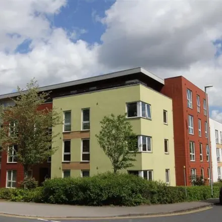 Rent this 3 bed apartment on Akmal's Tandoori Bistro in 235 Woodhouse Lane, Leeds