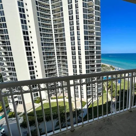 Image 6 - Sunny Isles Beach, FL - Apartment for rent