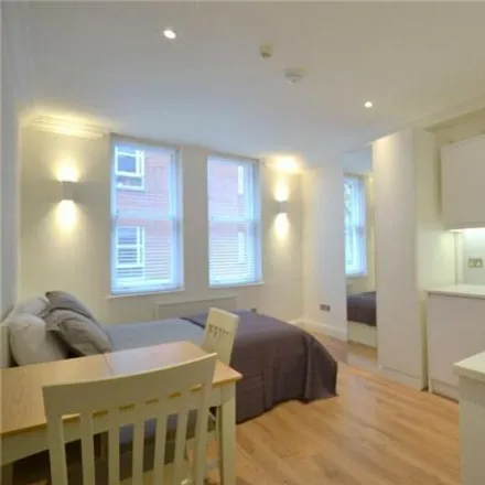 Rent this studio apartment on 53 Vincent Square in London, SW1P 2NW