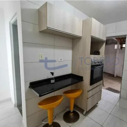Rent this 2 bed house on Rua Fumio Miyazi in Guilhermina, Praia Grande - SP