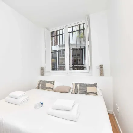 Rent this 3 bed apartment on 32 b Rue du Faubourg Poissonnière in 75010 Paris, France