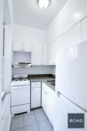Image 3 - 320 East 50th Street, New York, NY 10022, USA - Apartment for rent