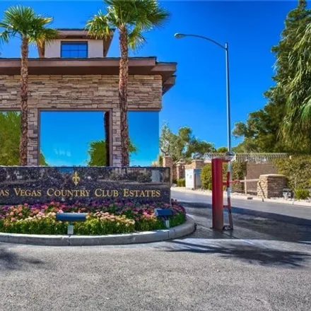 Rent this 3 bed house on Las Vegas Country Club in LVCC Loop, Winchester