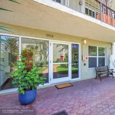 Rent this 2 bed condo on 3000 Northeast 5th Terrace in Wilton Manors, FL 33334