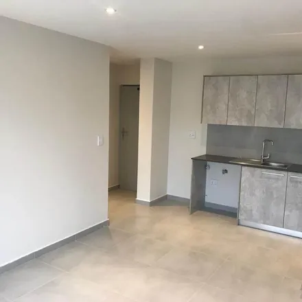 Image 5 - 150 Alice St, Goodwood Estate, Cape Town, 7460, South Africa - Apartment for rent