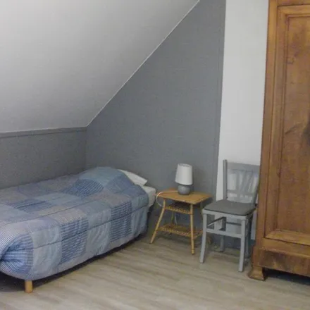 Rent this 1 bed apartment on 9 Allée Duquesne in 44000 Nantes, France