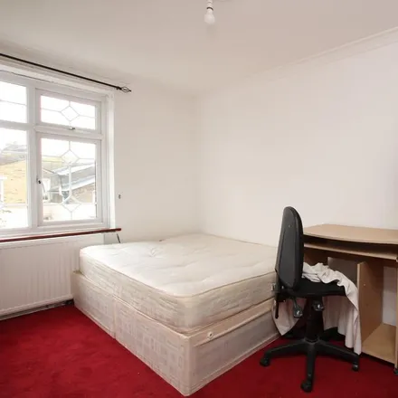 Image 5 - 324-358 Bancroft Road, London, E1 4BU, United Kingdom - Townhouse for rent