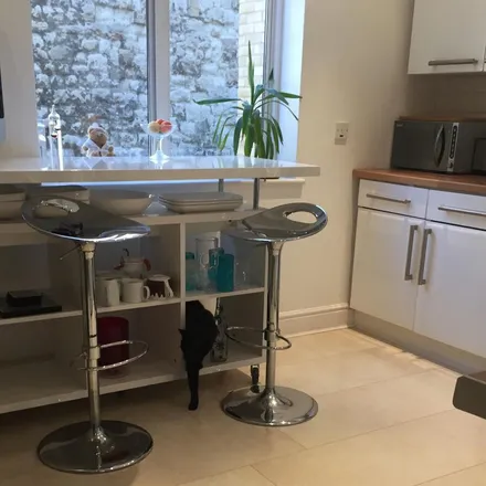 Rent this 5 bed apartment on 28 Longford Street in London, NW1 3NY