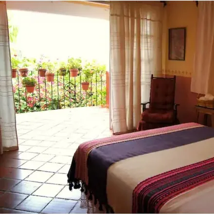 Rent this 4 bed house on Calle Sierra Oaxaca in 53780 Naucalpan de Juárez, MEX